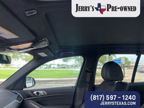 Used 2022 BMW X5 xDrive40i w/ M Sport Package AWD/4WD image 10