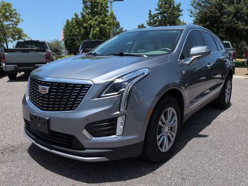 Used 2021 Cadillac XT5 Premium Luxury AWD/4WD image 2