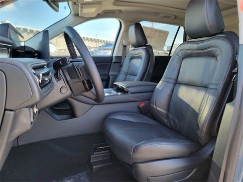 New 2026 Lincoln Aviator Reserve image 19