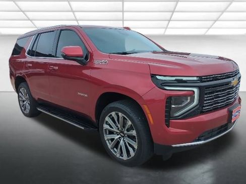 Certified 2025 Chevrolet Tahoe High Country w/ Sun And Tow Package image 1