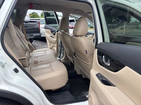 Used 2020 Nissan Rogue SL AWD/4WD image 14