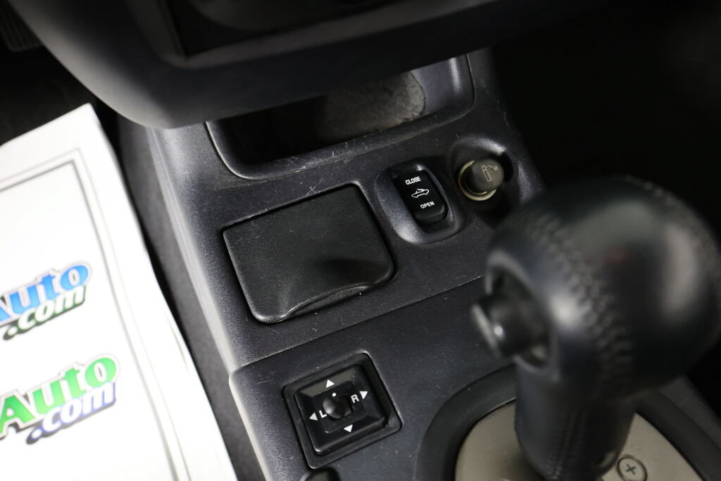 Used 2004 Mitsubishi Eclipse GT FWD image 25