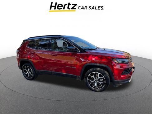 Used 2025 Jeep Compass Limited image 1