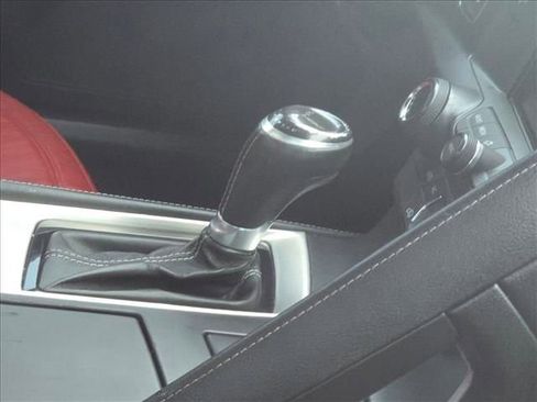 Used 2015 Chevrolet Corvette Stingray Convertible image 27