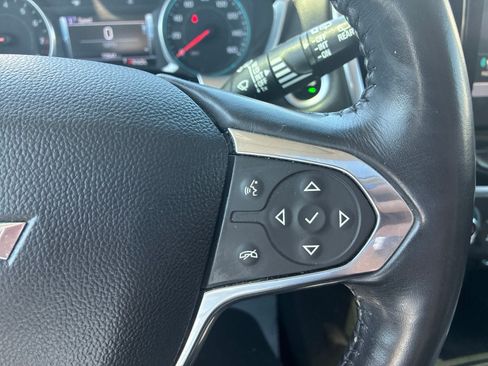 Used 2019 Chevrolet Traverse LT w/ LT Premium Package AWD/4WD image 28