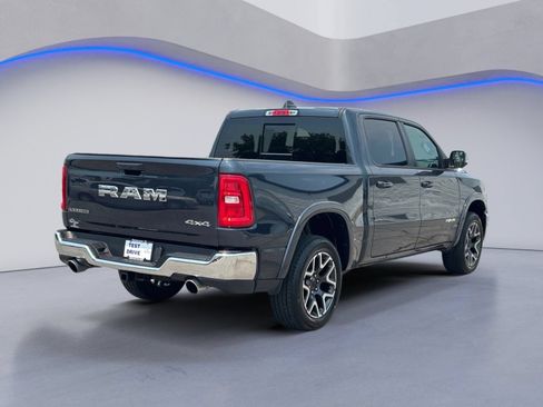 Used 2025 RAM 1500 Laramie AWD/4WD image 6