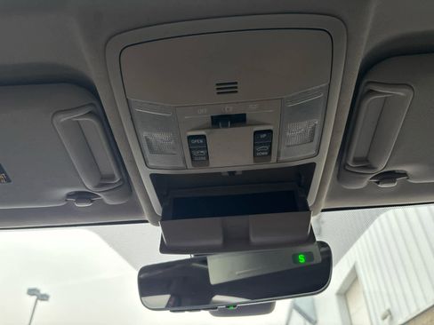 Used 2018 Toyota RAV4 Limited image 38