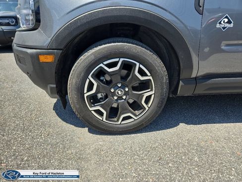 Certified 2025 Ford Bronco Sport Outer Banks w/ Outer Banks Tech Package+ AWD/4WD image 4