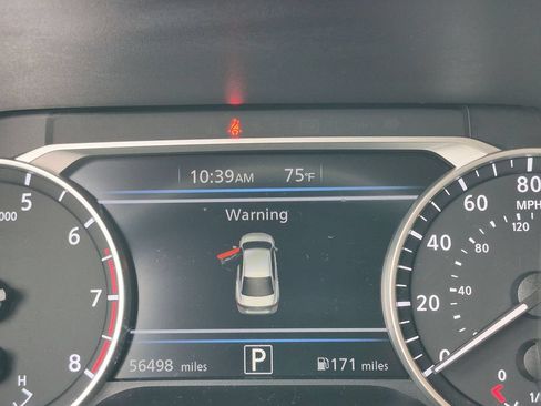 Used 2023 Nissan Sentra SV w/ Trunk Package FWD image 13
