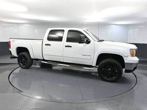 Used 2013 GMC Sierra 2500 SLE AWD/4WD image 3