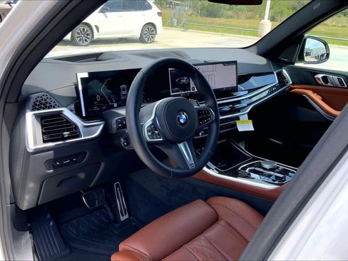 Used 2026 BMW X5 sDrive40i w/ M Sport Package image 30