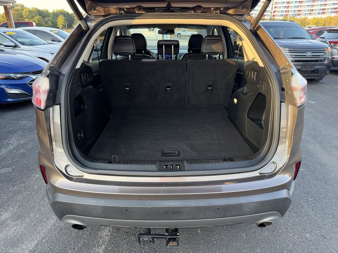 Used 2019 Ford Edge SEL w/ Cold Weather Package AWD/4WD image 6