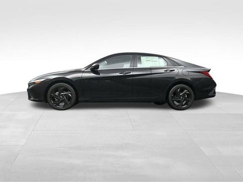 New 2026 Hyundai Elantra SEL Sport Premium FWD image 33