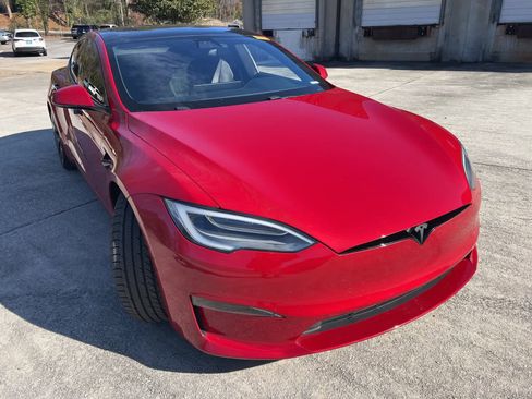 Used 2021 Tesla Model S Plaid image 14
