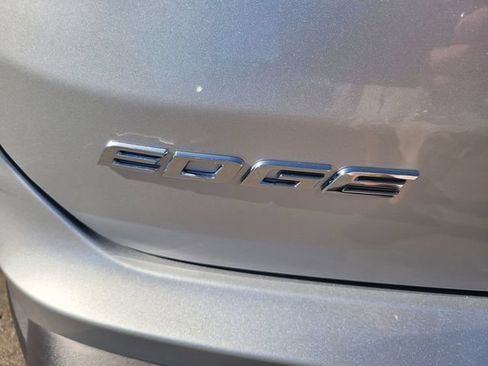 Used 2019 Ford Edge Titanium AWD/4WD image 10