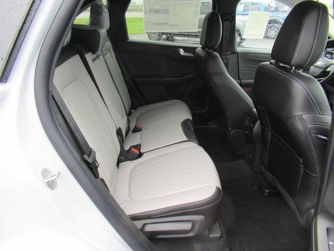 New 2025 Ford Escape SE w/ PHEV Premium Package image 18