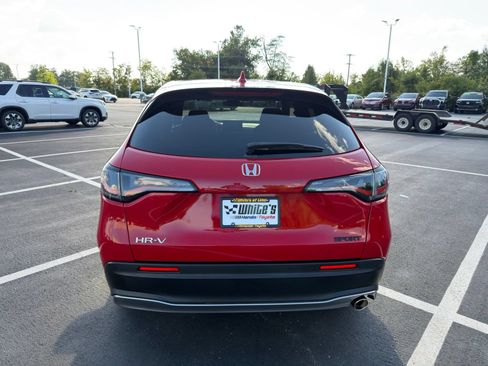 Used 2024 Honda HR-V Sport image 5