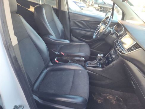 Used 2018 Buick Encore Preferred image 13