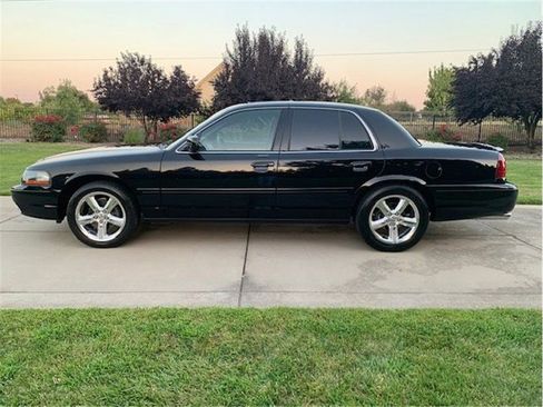 Used 2004 Mercury Marauder image 9