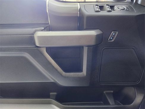 Used 2016 Ford F150 XLT w/ Equipment Group 302A Luxury image 22