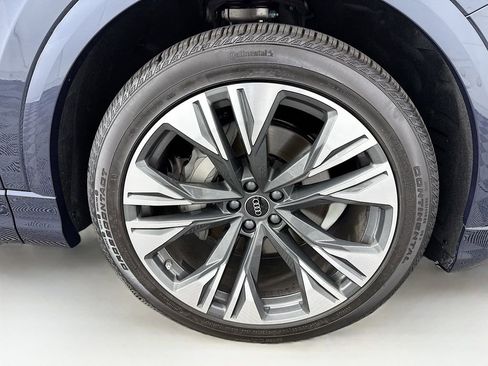 Used 2025 Audi Q8 Premium Plus image 31