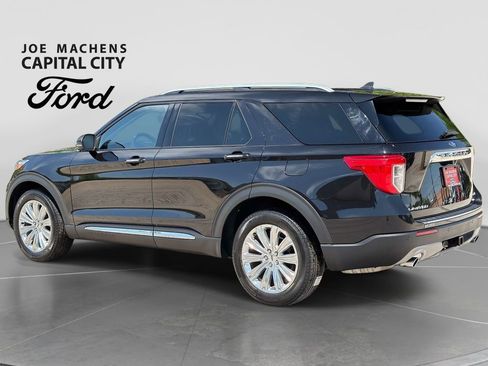 Used 2022 Ford Explorer Limited w/ Equipment Group 301A AWD/4WD image 7