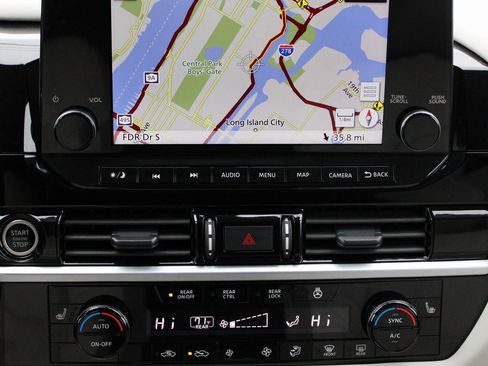 Certified 2024 Nissan Pathfinder SL image 41