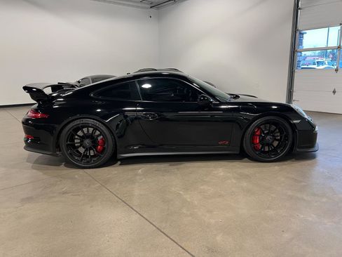 Used 2014 Porsche 911 GT3 image 2