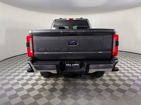 Used 2025 Ford F250 Lariat w/ Chrome Package AWD/4WD image 9