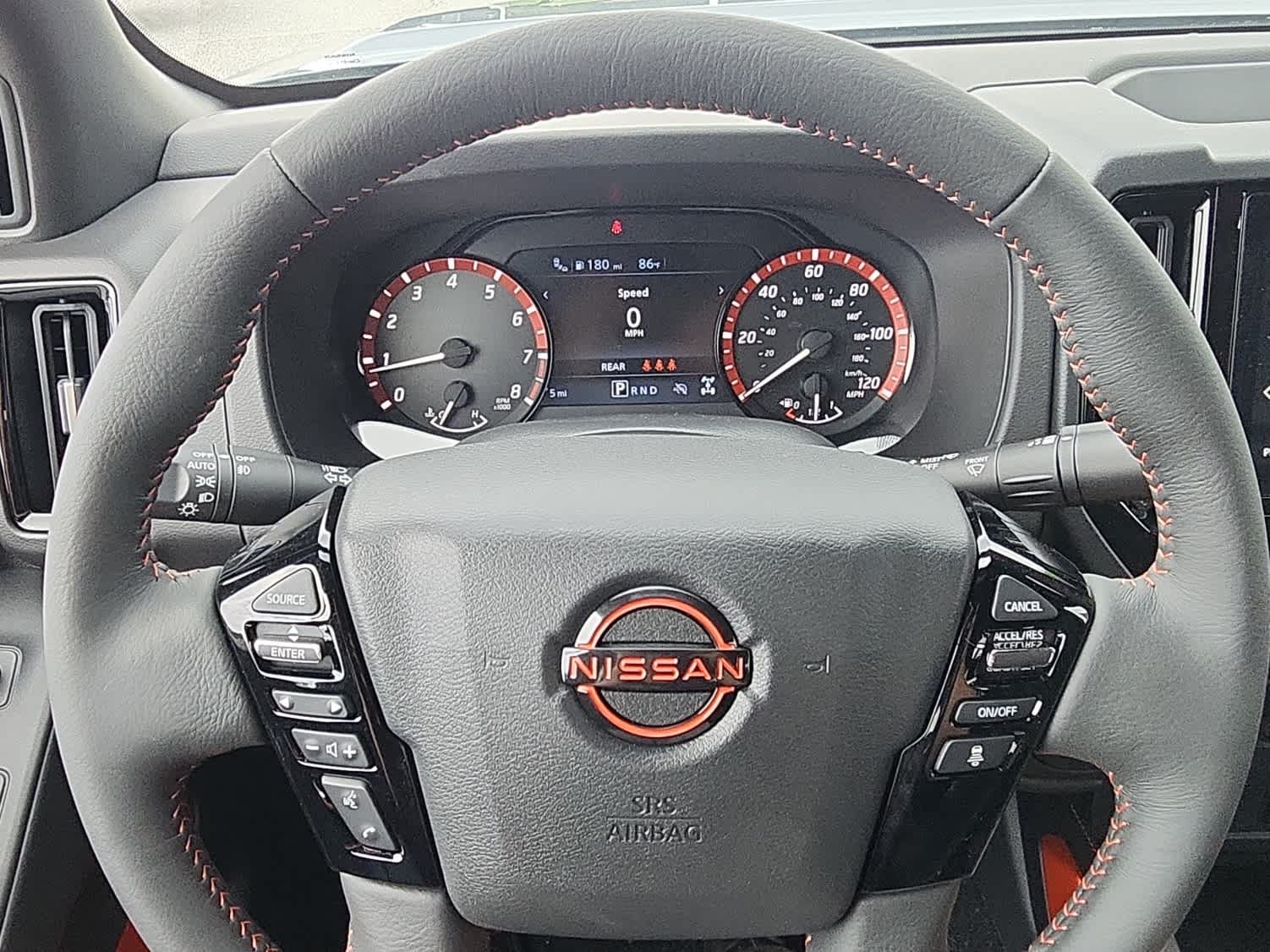 Used 2025 Nissan Frontier PRO-4X AWD/4WD image 15