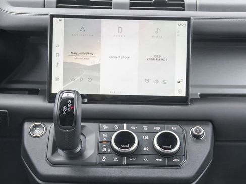 New 2025 Land Rover Defender 110 V8 image 12