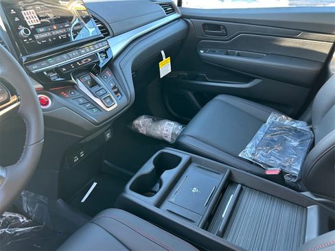 New 2026 Honda Odyssey Sport-L image 11