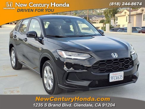 Used 2023 Honda HR-V LX image 3