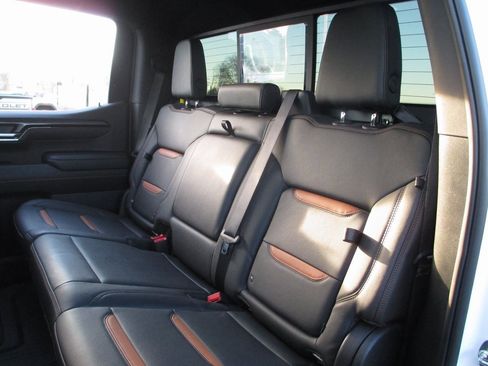 Certified 2025 GMC Sierra 1500 AT4 w/ AT4 Premium Package image 22