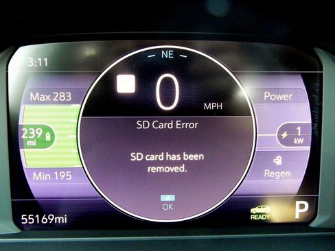 Used 2022 Chevrolet Bolt EUV Premier w/ Sun & Sound Package image 12