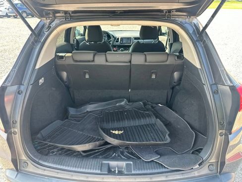 Used 2022 Honda HR-V EX image 11