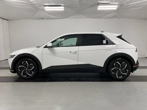 Used 2024 Hyundai Ioniq 5 SEL AWD/4WD image 5