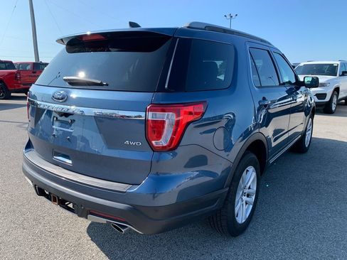 Used 2018 Ford Explorer XLT AWD/4WD image 10