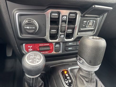 Used 2025 Jeep Wrangler Unlimited Sport S 4xe image 15