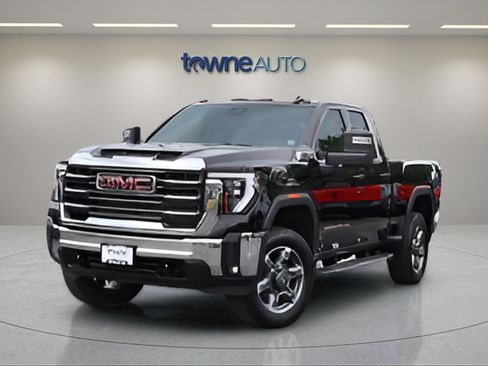Used 2025 GMC Sierra 2500 SLE w/ SLE Value Package; AWD/4WD image 2