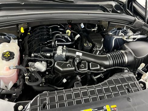 Used 2023 Jeep Grand Cherokee L Limited image 37