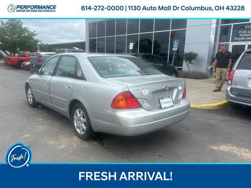 Used 2002 Toyota Avalon XLS FWD image 6