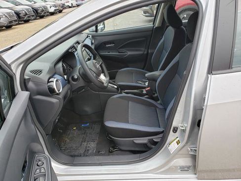 New 2025 Nissan Versa SV w/ Trunk Package FWD image 11