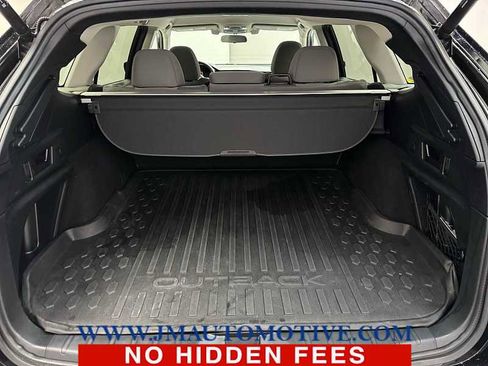 Used 2020 Subaru Outback Premium image 16