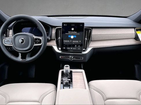 New 2026 Volvo XC90 T8 Plus w/ Protection Package Premier AWD/4WD image 6