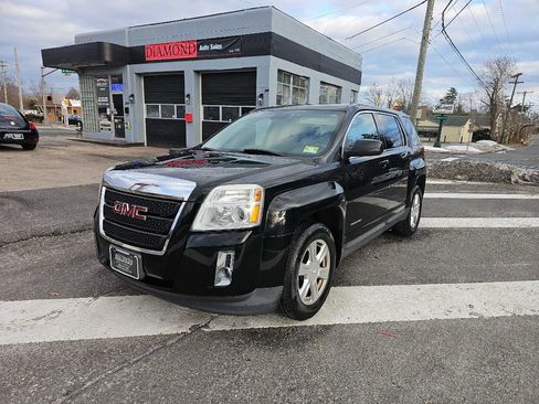 Used 2015 GMC Terrain SLE image 1