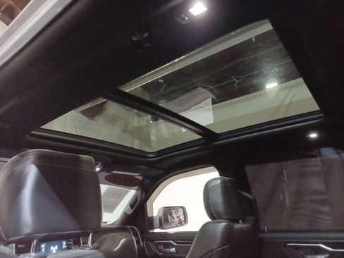 Used 2021 RAM 1500 Laramie image 16