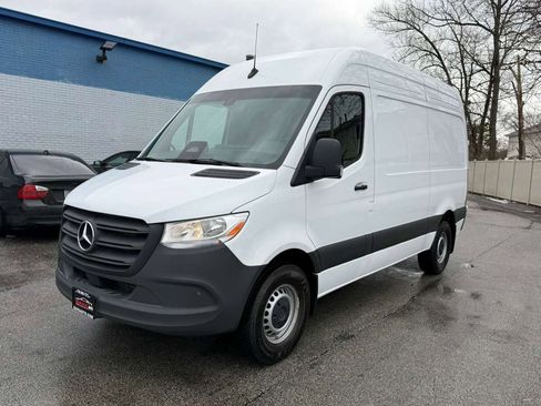 Used 2025 Mercedes-Benz Sprinter 2500 image 45