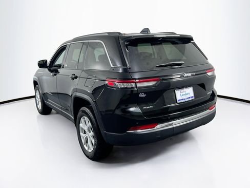 Used 2023 Jeep Grand Cherokee Limited AWD/4WD image 7