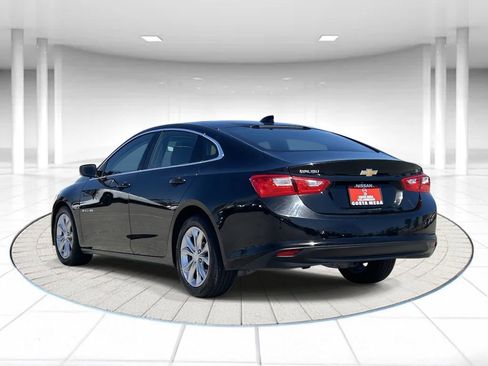 Used 2023 Chevrolet Malibu LT image 2